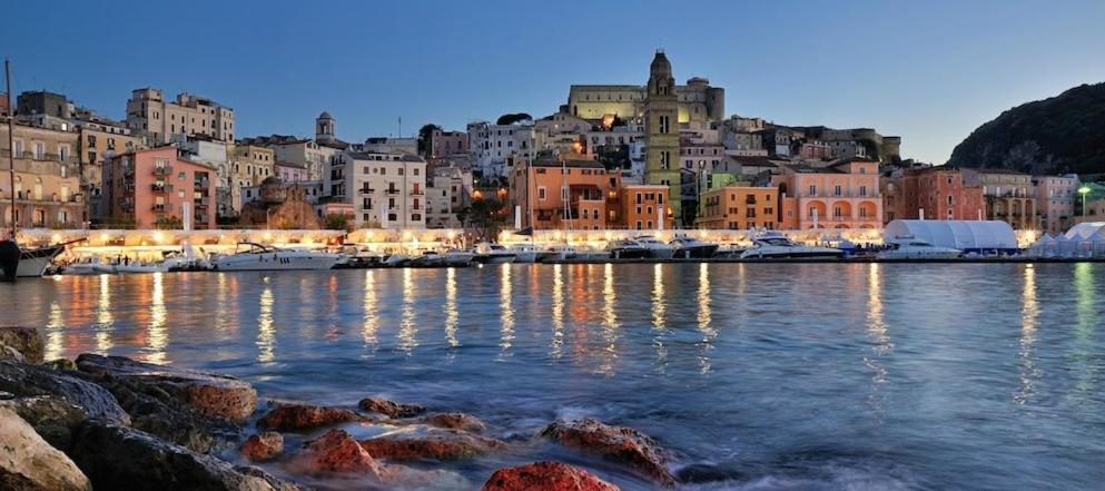 Oltre Il Mare Guest House 가에타 외부 사진